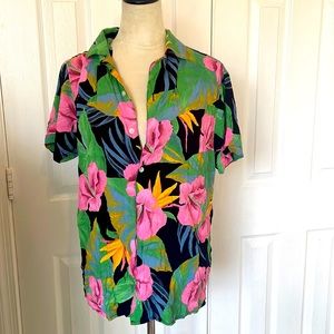 NWOT- Original Use Men’s Button Down Floral Shirt